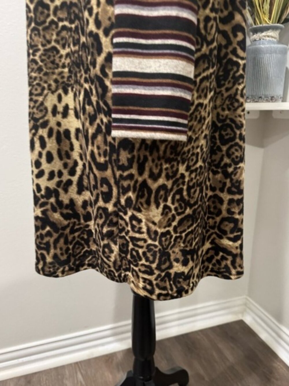 Southern Stitch Leopard Animal Print Striped Sleeve Pocket Tunic Boho - Picture 6 of 8